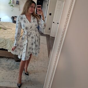 CATHERINE MALANDRINO Women's Rene Crepe Knee-Length Belted White Wrap Dress Sz 6